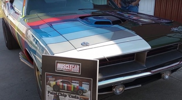 У США показали унікальний різнокольоровий Plymouth Barracuda