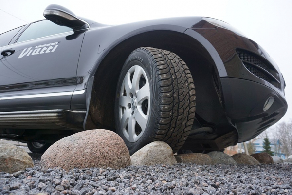 &laquo;Гвозди&raquo; или &laquo;липучки&raquo;: в чем особенности разных типов зимних шин?