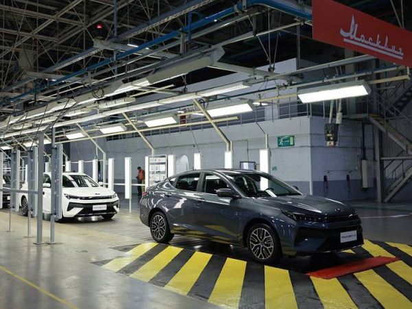 «Москвич» обзавелся лифтбэком, «китайцы» — новыми брендами, а поддатые водители — судебной защитой: итоги недели «Москвич» обзавелся лифтбэком, «китайцы» — новыми брендами, а поддатые водители — судебной защитой: итоги недели