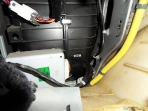 Не работает центральный замок автомобиля: что делать водителю