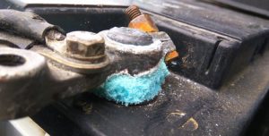 Почему происходит перезаряд аккумулятора: причины и последствия