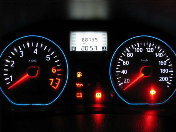 Подсветка панели приборов: как сделать своими руками