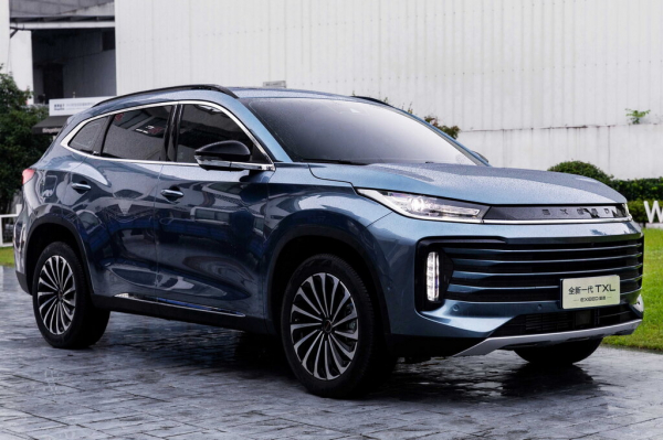 Премиум-бренд Exeed анонсировал новинки для России 