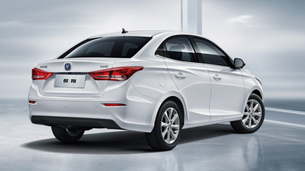 Седан Changan Alsvin подорожал в России на 100 тыс. рублей в базовой комплектации  Седан Changan Alsvin подорожал в России на 100 тыс. рублей в базовой комплектации