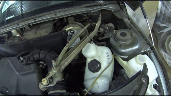 Трапеция стеклоочистителя ВАЗ 2110: замена своими руками