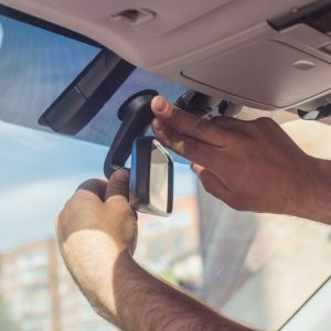 Замена зеркала заднего вида: как снять салонное зеркало