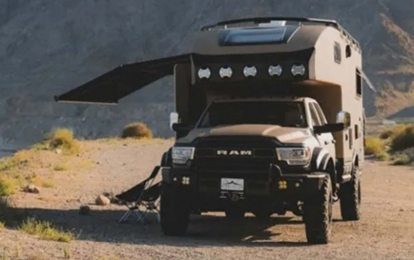 У США представили практичний будинок на колесах на базі пікапа