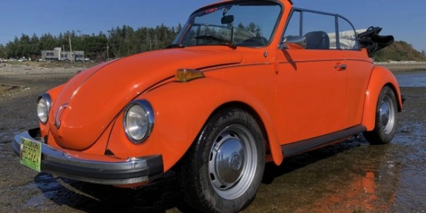 Раритетний Volkswagen Beetle перетворили на нестандартний електромобіль