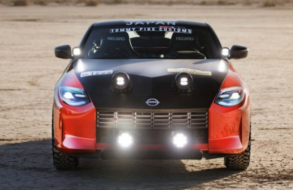 Представлено оригінальний позашляховий спорткар Nissan