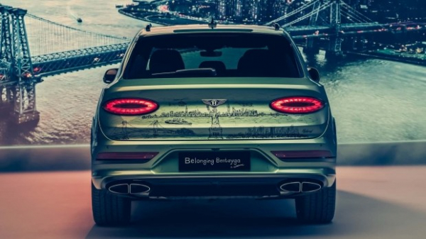 Художник-аутист перетворив Bentley Bentayga на унікальний арт-кар