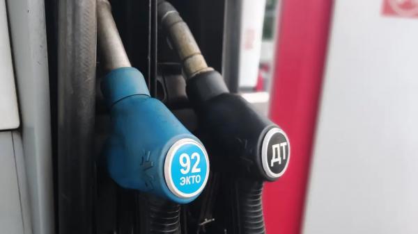 Почему опытные водители на зиму переводят машины на бензин АИ&minus;92