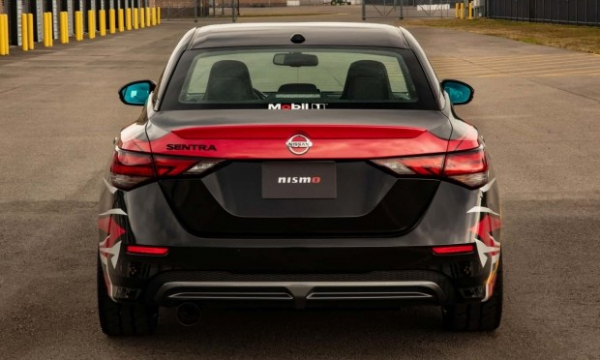 Nissan представив дві яскраві новинки