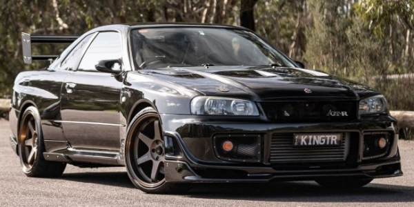 На продаж виставлено рідкісний Nissan Skyline GT-R R34