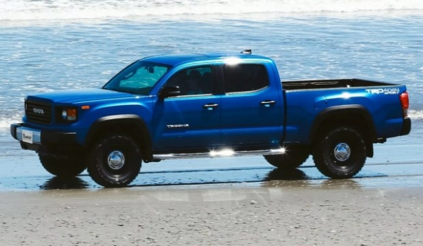 Пікап Toyota Tacoma отримав нестандартну версію у ретростилі