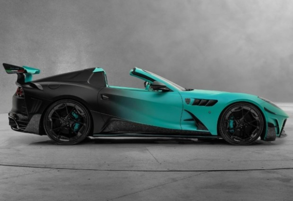 Представлено новий екстравагантний суперкар Ferrari