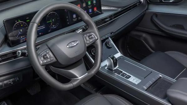 Chery выводит на российский рынок второй гибрид: знакомим с Tiggo 7 Pro Plug-in Hybrid