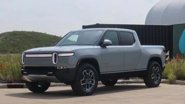 Что стало с электрическим пикапом Rivian R1T после 27 358 километров пробега? Что стало с электрическим пикапом Rivian R1T после 27 358 километров пробега?