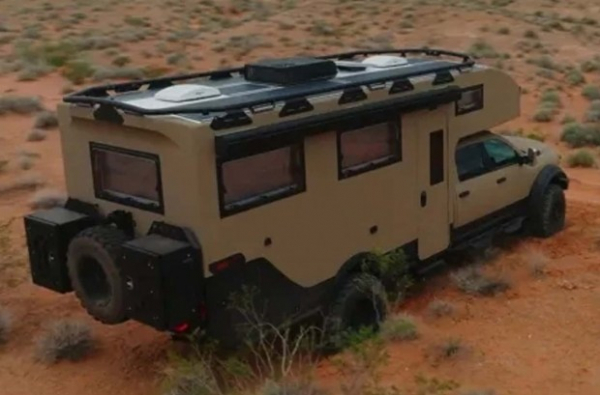 У США представили практичний будинок на колесах на базі пікапа