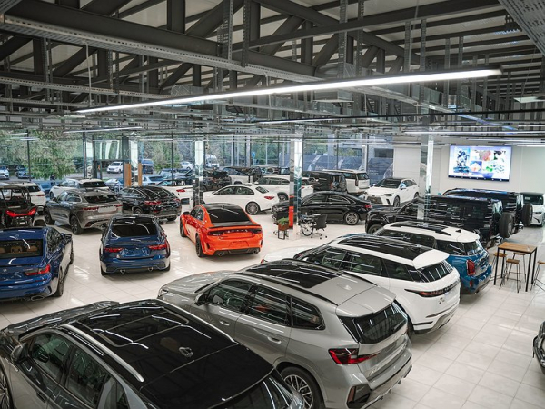 Эксперты прогнозируют падение продаж новых автомобилей в России