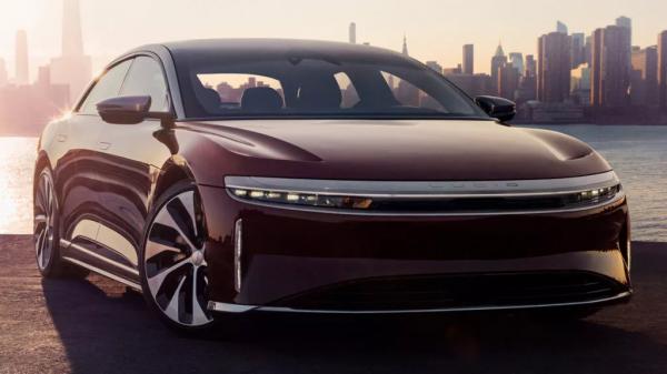 Компания Lucid будет продавать свои электрокары с большими скидками 