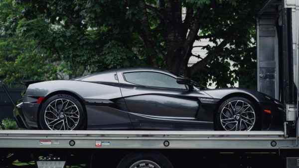 Купивший электрический Rimac Nevera получит бесплатную зарядку в Европе 