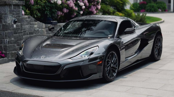 Купивший электрический Rimac Nevera получит бесплатную зарядку в Европе 
