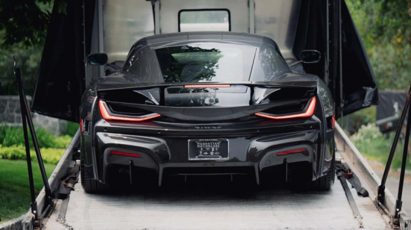 Купивший электрический Rimac Nevera получит бесплатную зарядку в Европе 