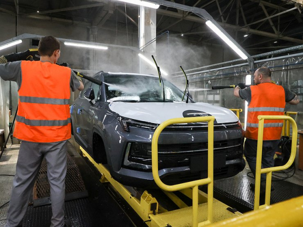 &laquo;Москвич&raquo; начнет мелкоузловую сборку автомобилей в следующем году