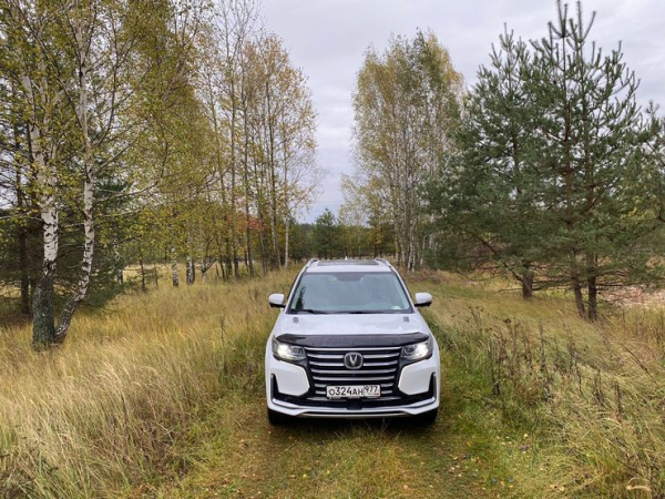 Оверсайз: сравнительный тест-драйв кроссоверов Changan CS95 и CS95 New