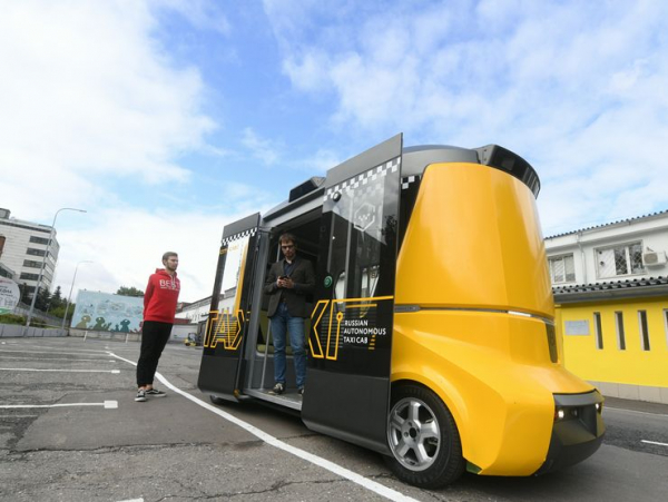 Почему китайское &laquo;чайлдфри&raquo; заставит российских автовладельцев пересесть на беспилотные машины