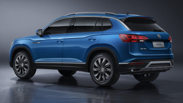 Представлен Volkswagen Tayron 2024 с мотором из линейки EA211 Evo Представлен Volkswagen Tayron 2024 с мотором из линейки EA211 Evo