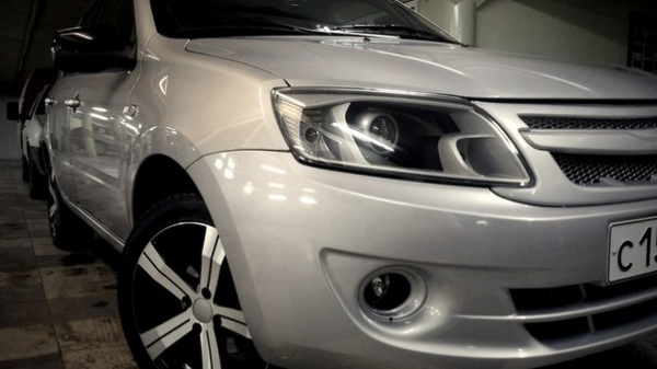 Противотуманки на Гранту: выбор и установка