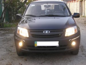 Противотуманки на Гранту: выбор и установка