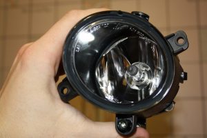 Противотуманки на Гранту: выбор и установка