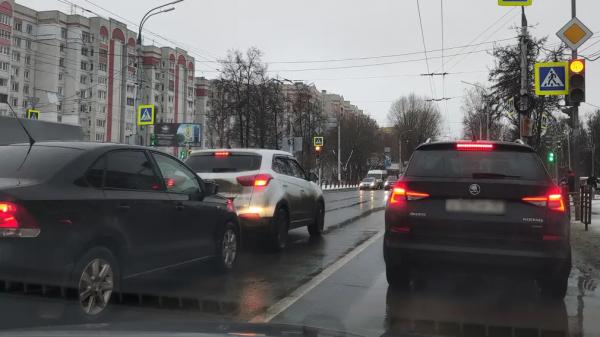 Эксперимент: на сколько литров возрастает расход у любителей резких стартов