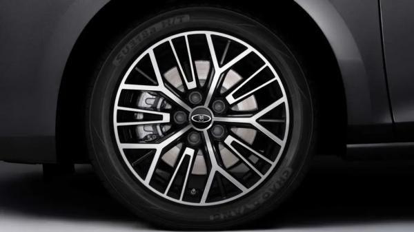 Что &laquo;Москвич 6&raquo; может противопоставить прямым конкурентам