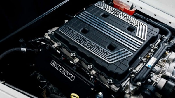 Класичний Rolls-Royce 1961 розігнали до 640 к.с.