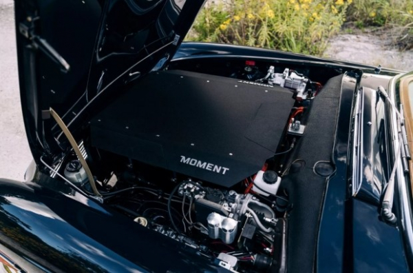 Культове авто з фільму «Достукатися до небес» повернули на ринок у новому форматі Культове авто з фільму «Достукатися до небес» повернули на ринок у новому форматі