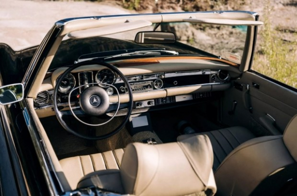 Культове авто з фільму «Достукатися до небес» повернули на ринок у новому форматі Культове авто з фільму «Достукатися до небес» повернули на ринок у новому форматі