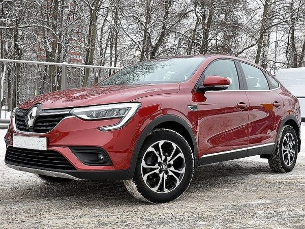 Цирк с конями: зачем российские автодилеры подали в суд на Renault