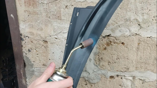 Дьявол в мелочах: зачем перекупы перед продажей обжигают машину горелкой