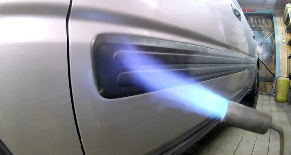 Дьявол в мелочах: зачем перекупы перед продажей обжигают машину горелкой