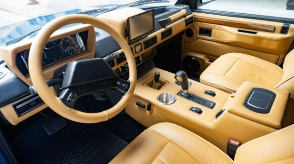 Представлений приголомшливий рестомод класичного Range Rover