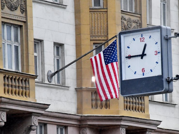 Как американцы пытаются напрочь уничтожить китайский автопром