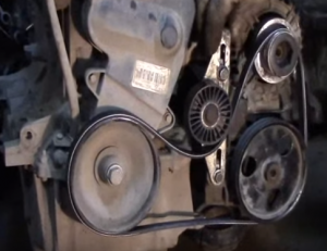 Как поменять ремень генератора Рено Логан самостоятельно