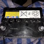 Какой уровень электролита должен быть в аккумуляторе: что нужно знать