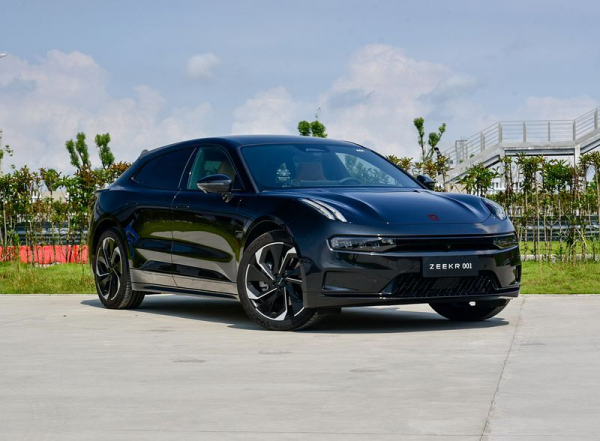 &laquo;Москвич 3е&raquo; вошел в ТОП-3 самых продаваемых электромобилей в России