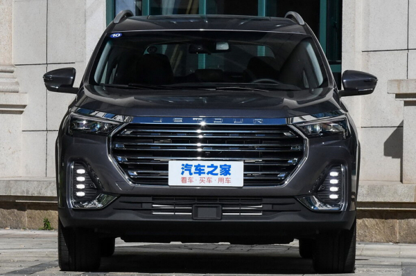 Названы плюсы трех новых китайских кроссоверов Jetour по версии AutoNews