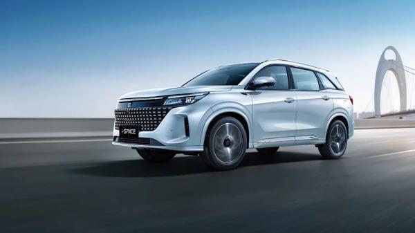 Стали известны название и характеристики первого отечественного гибрида