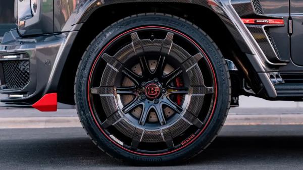 В Москве выставили на продажу самый дорогой &laquo;Гелик&raquo; в стране